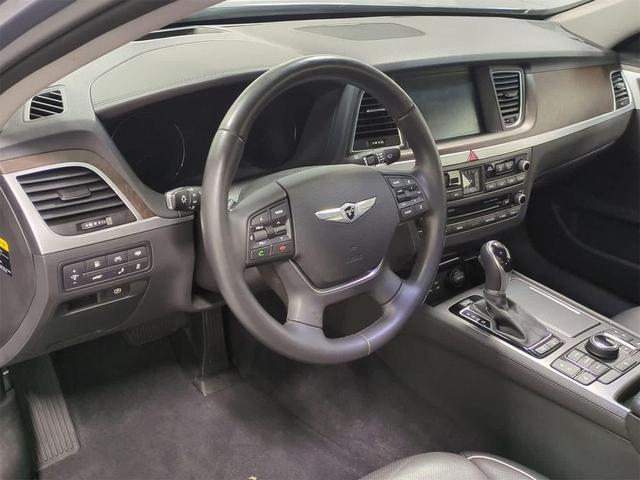 Photo of 2015 Parisian Gray Hyundai Genesis