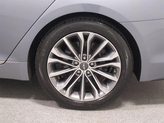 Photo of 2015 Parisian Gray Hyundai Genesis
