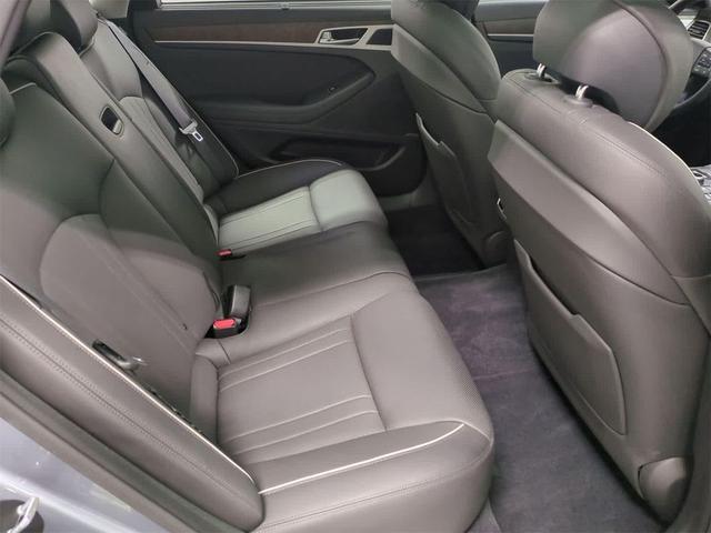 Photo of 2015 Parisian Gray Hyundai Genesis