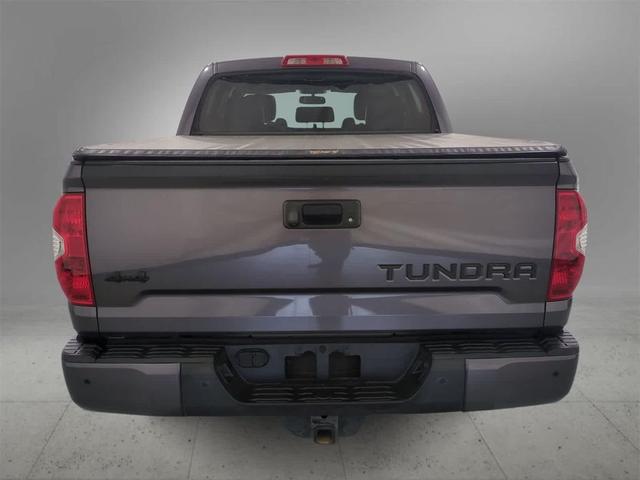 Photo of 2015 Magnetic Gray Metallic Toyota Tundra