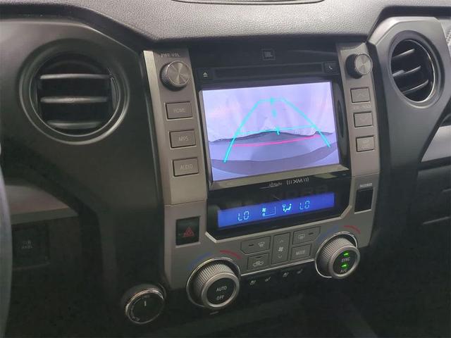 Photo of 2015 Magnetic Gray Metallic Toyota Tundra