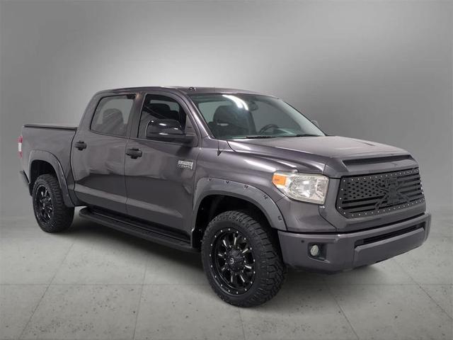 Photo of 2015 Magnetic Gray Metallic Toyota Tundra