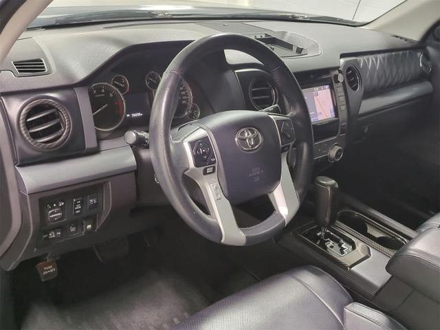 Photo of 2015 Magnetic Gray Metallic Toyota Tundra