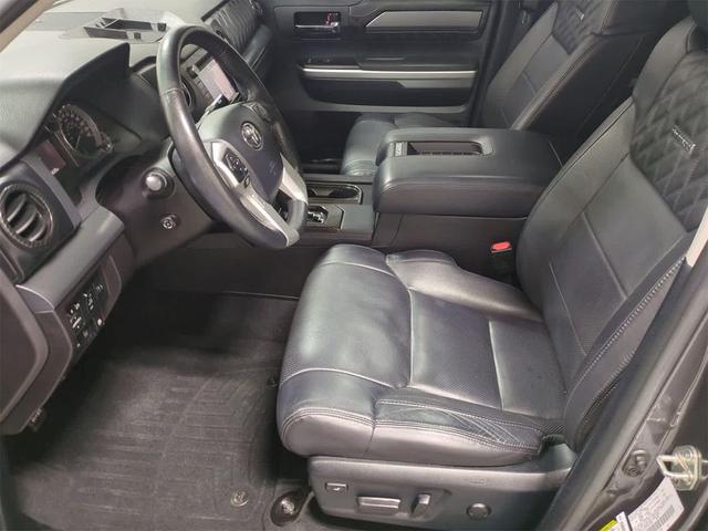 Photo of 2015 Magnetic Gray Metallic Toyota Tundra