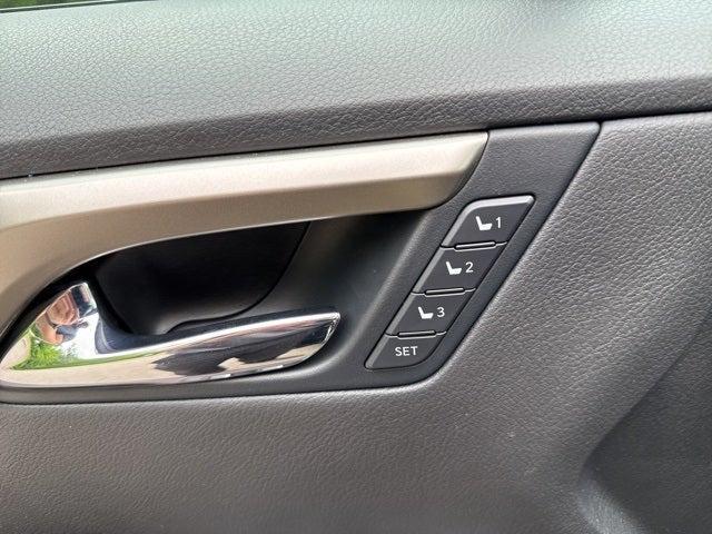 Photo of 2016 Obsidian Lexus RX 350