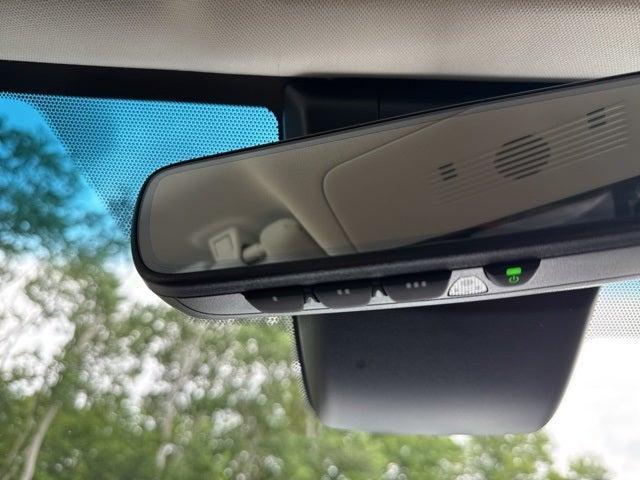 Photo of 2022 Cloudburst Gray Lexus ES 350
