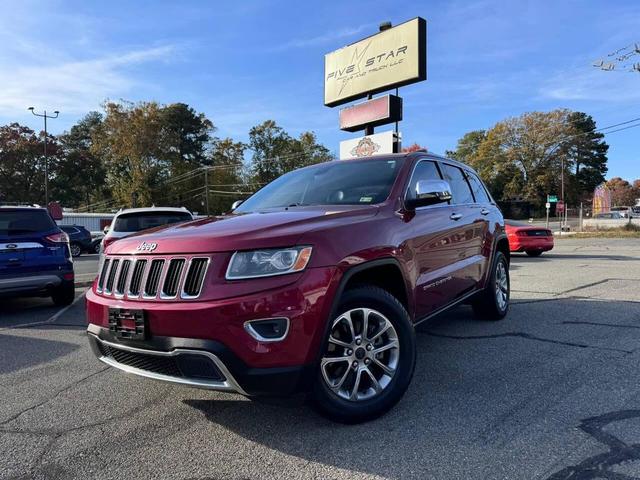 Photo of 2015 Burgundy Jeep Grand Cherokee