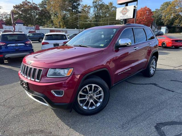 Photo of 2015 Burgundy Jeep Grand Cherokee
