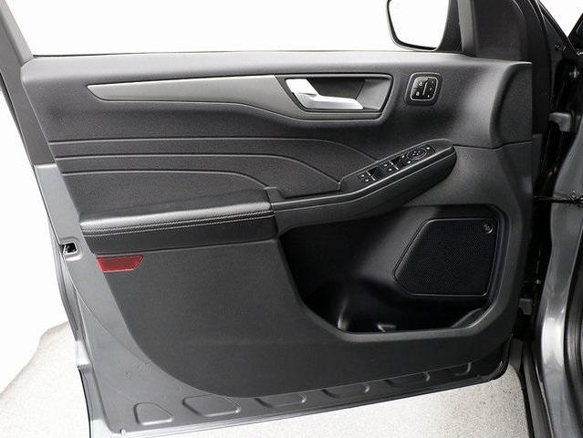 Photo of 2023 Carbonized Gray Metallic Ford Escape