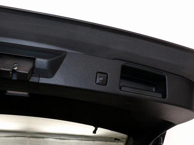 Photo of 2023 Carbonized Gray Metallic Ford Escape