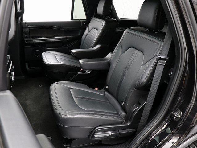 Photo of 2019 Agate Black Metallic Ford Expedition
