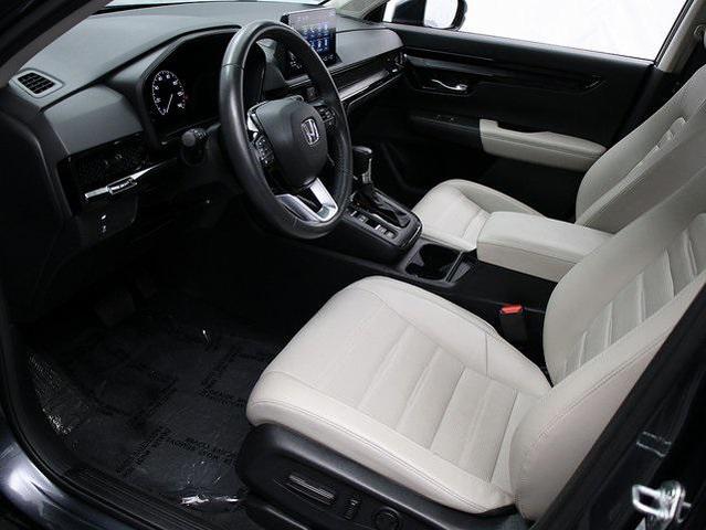 Photo of 2023 sparkle silver metallic Honda CR-V
