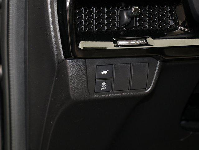 Photo of 2023 sparkle silver metallic Honda CR-V
