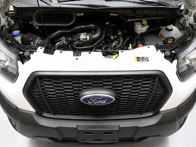 Photo of 2022 Oxford White Ford Transit-250