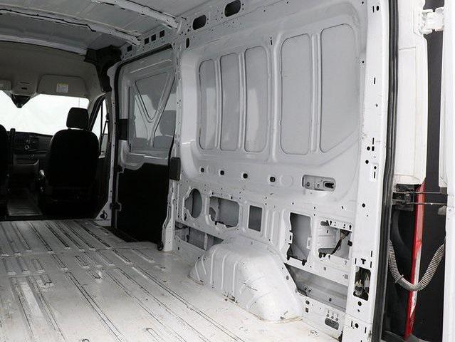 Photo of 2022 Oxford White Ford Transit-250