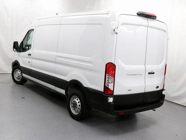 Photo of 2022 Oxford White Ford Transit-250