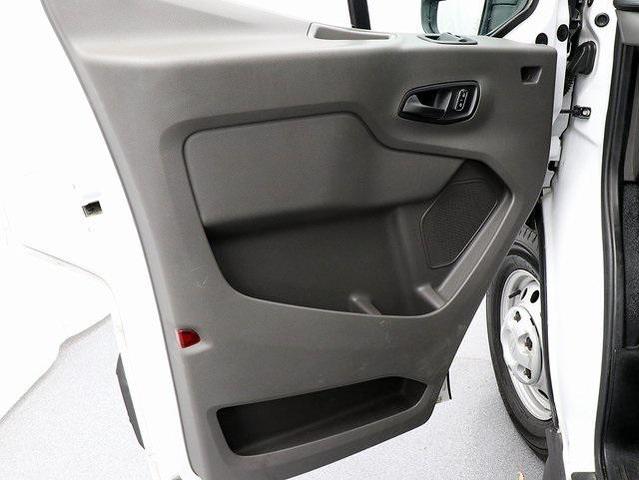 Photo of 2022 Oxford White Ford Transit-250