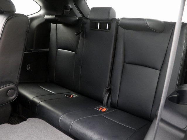 Photo of 2023 Wind Chill Pearl Toyota Highlander