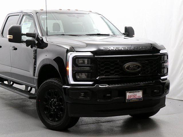 Photo of 2025 Agate Black Metallic Ford F-250