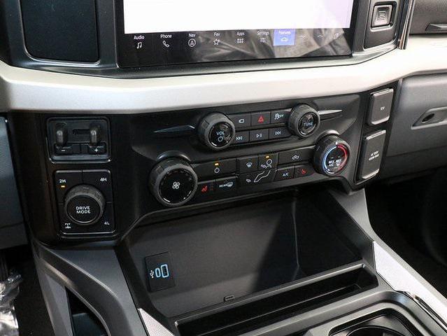 Photo of 2025 Agate Black Metallic Ford F-250