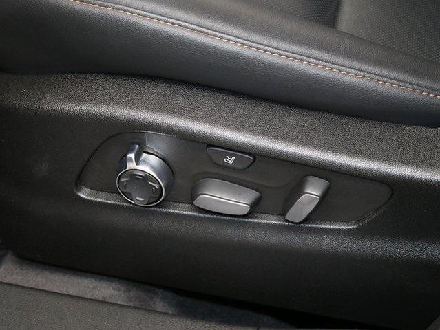 Photo of 2023 Galactic Gray Metallic Cadillac XT4