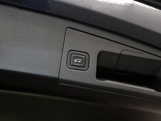Photo of 2023 Galactic Gray Metallic Cadillac XT4