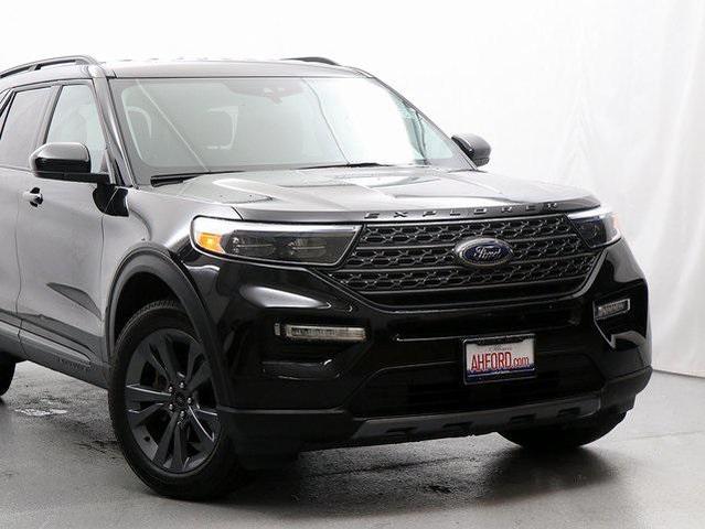 Photo of 2023 Agate Black Metallic Ford Explorer