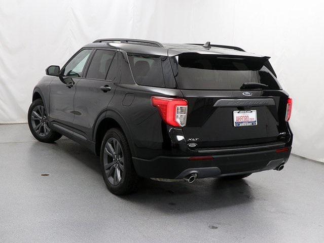 Photo of 2023 Agate Black Metallic Ford Explorer