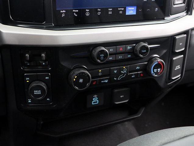 Photo of 2025 Agate Black Metallic Ford F-350