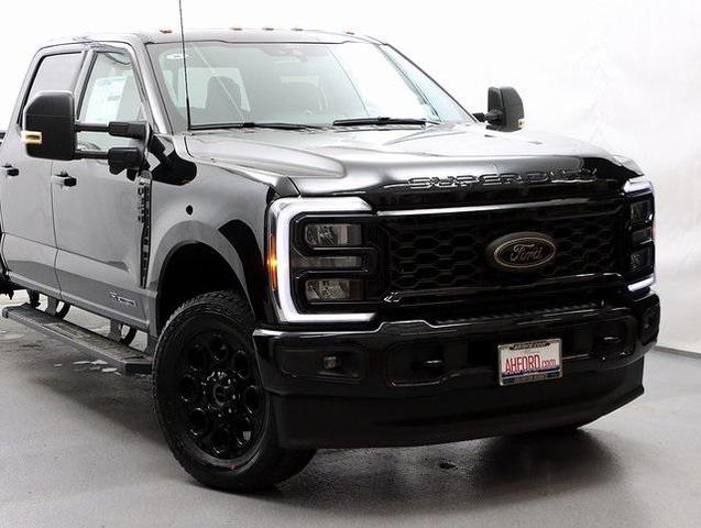 Photo of 2025 Agate Black Metallic Ford F-350