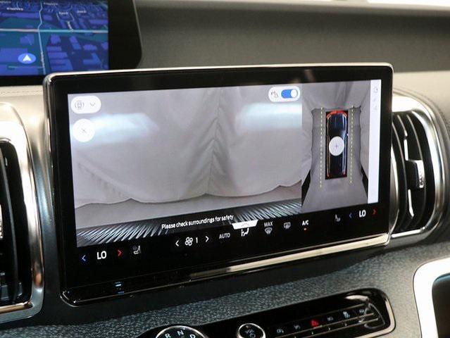 Photo of 2025 Agate Black Metallic Ford Expedition