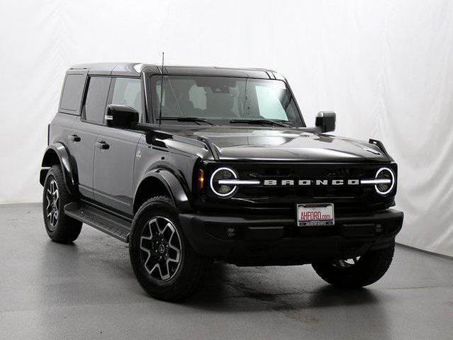 Photo of 2025 Shadow Black Ford Bronco