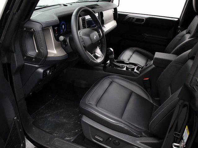 Photo of 2025 Shadow Black Ford Bronco