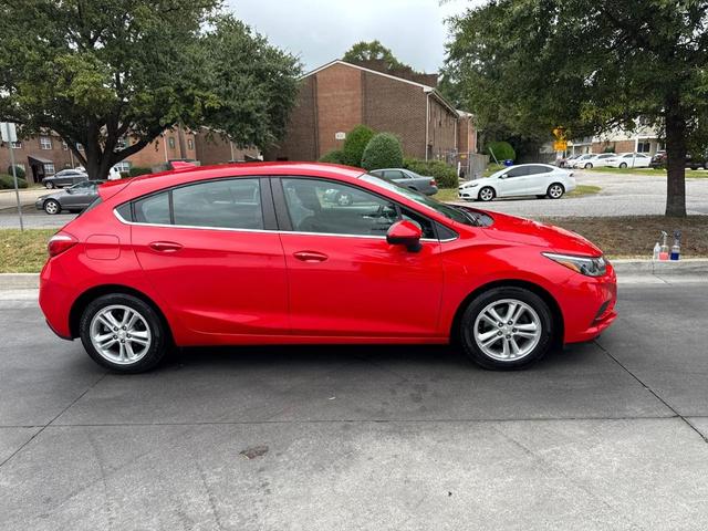 Photo of 2017 Red Chevrolet Cruze