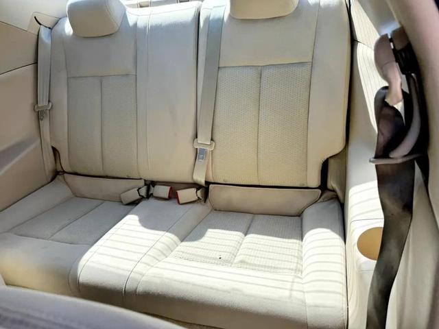 Photo of 2013 White Nissan Altima