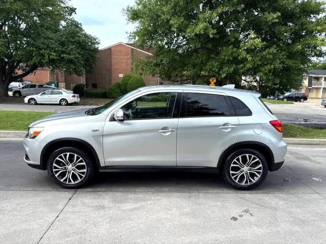 Photo of 2019 Silver Mitsubishi Outlander Sport