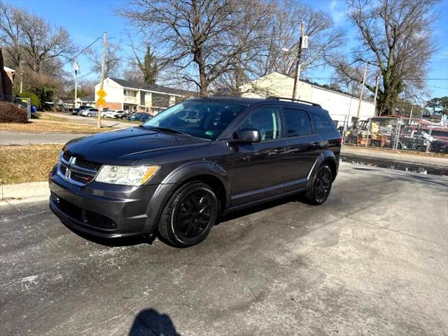 Photo of 2019 Gray Dodge Journey