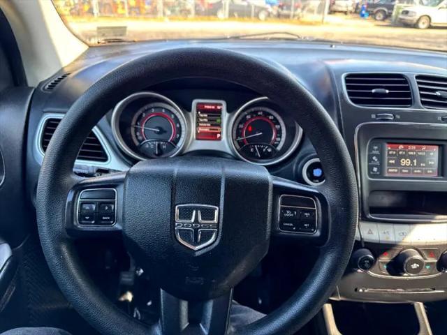 Photo of 2019 Gray Dodge Journey