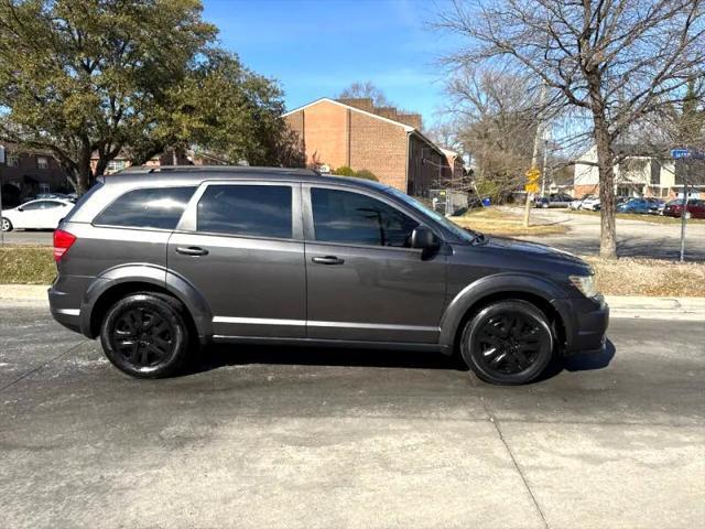 Photo of 2019 Gray Dodge Journey