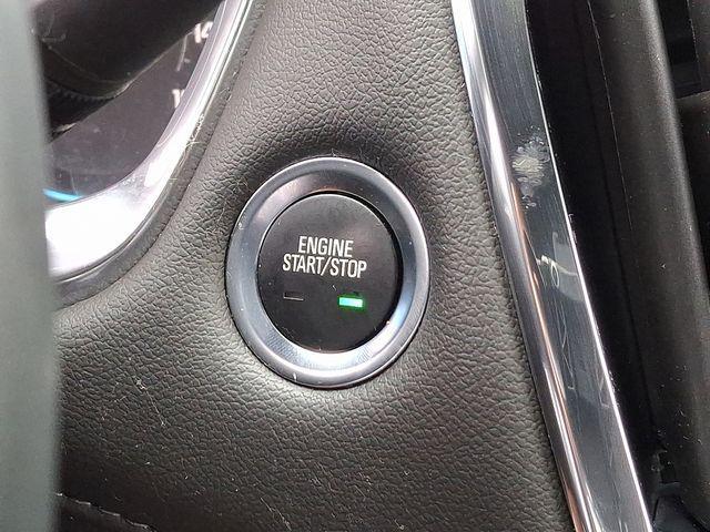 Photo of 2023 Mosaic Black Metallic Chevrolet Traverse