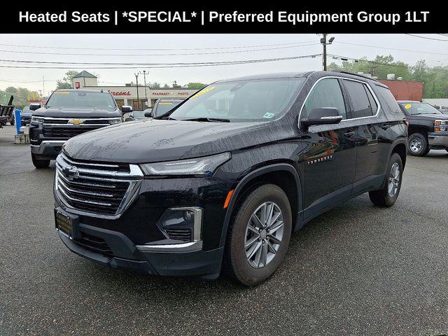 Photo of 2023 Mosaic Black Metallic Chevrolet Traverse