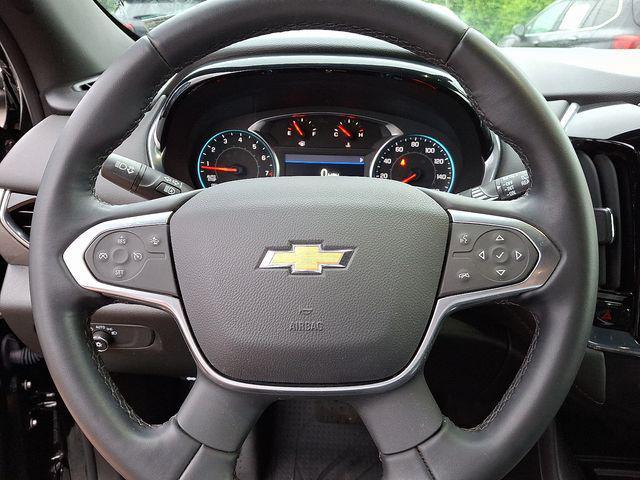 Photo of 2023 Mosaic Black Metallic Chevrolet Traverse