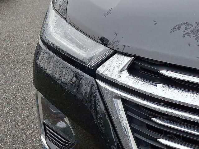 Photo of 2023 Mosaic Black Metallic Chevrolet Traverse