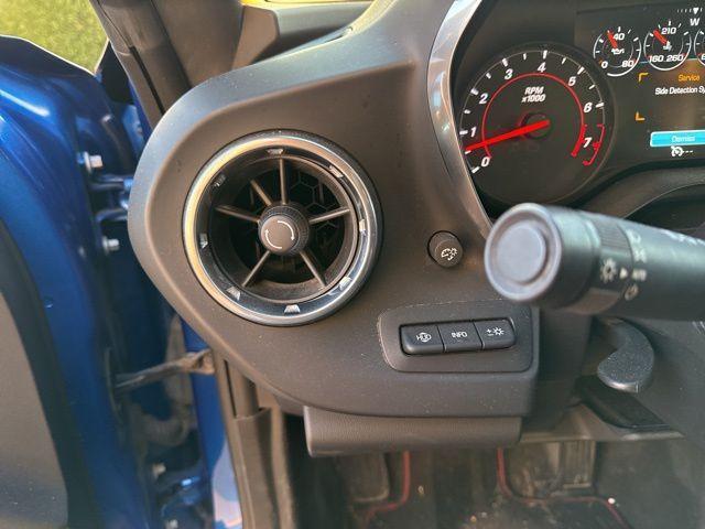 Photo of 2017 Hyper Blue Metallic Chevrolet Camaro