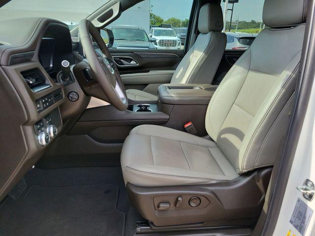 Photo of 2022 White Frost Tri-Coat GMC Yukon