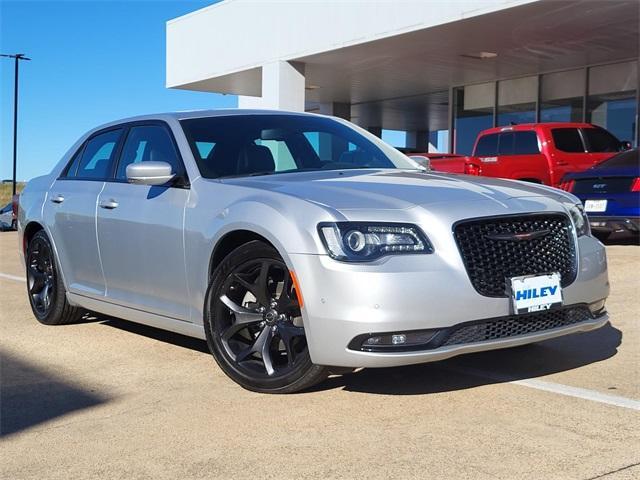 2022 Chrysler 300