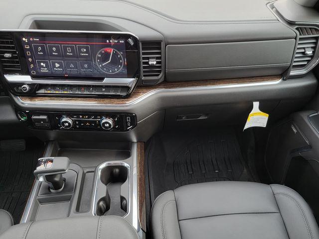 Photo of 2025 Summit White GMC Sierra 1500