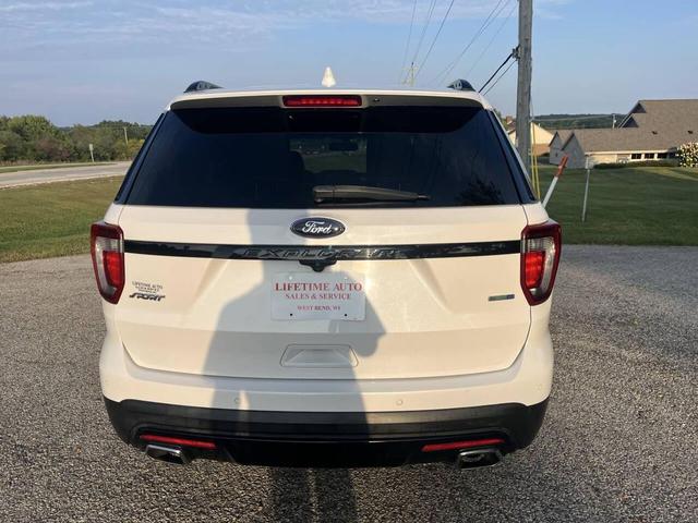 Photo of 2017 WHITE Ford Explorer