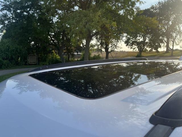 Photo of 2017 WHITE Ford Explorer