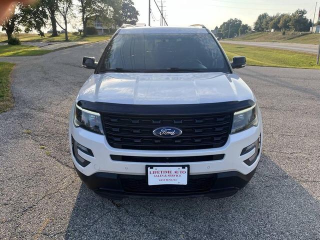 Photo of 2017 WHITE Ford Explorer
